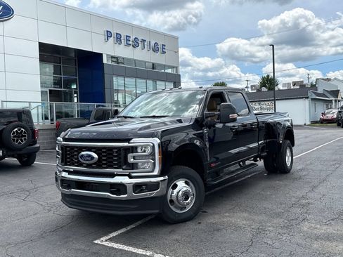 New 2026 Ford F350 Lariat w/ Lariat Premium Package AWD/4WD image 1