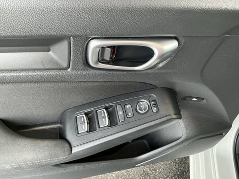Used 2024 Honda Civic Sport image 17