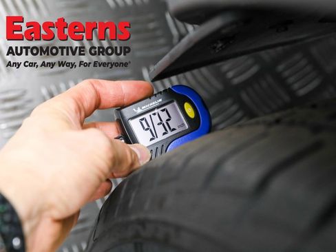 Used 2021 Ford Escape Titanium image 29