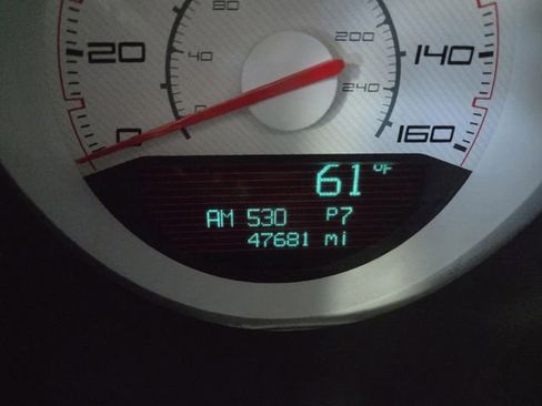 Used 2012 Dodge Challenger R/T image 6