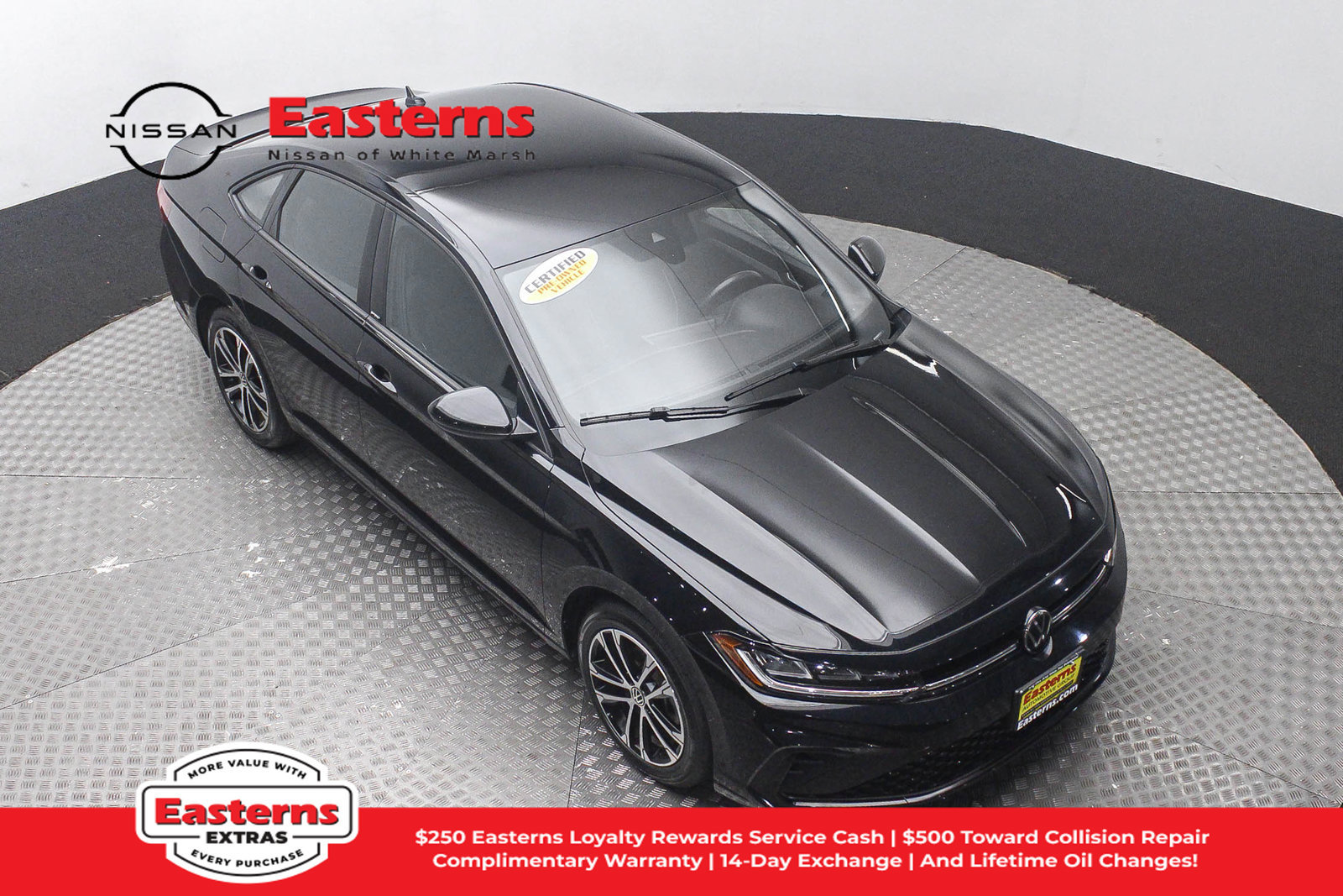 Used 2025 Volkswagen Jetta Sport FWD image 3