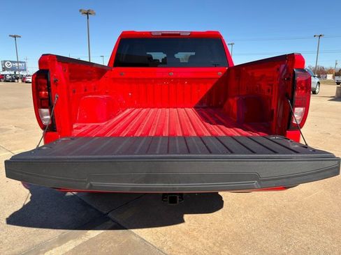 New 2026 GMC Sierra 1500 Elevation image 18