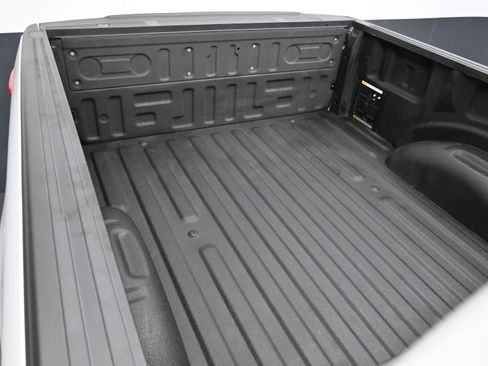 Used 2022 Ford F150 Lariat w/ Equipment Group 502A High image 43