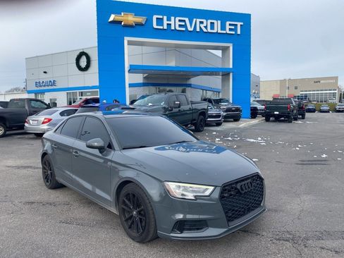 Used 2017 Audi A3 2.0T Premium image 3
