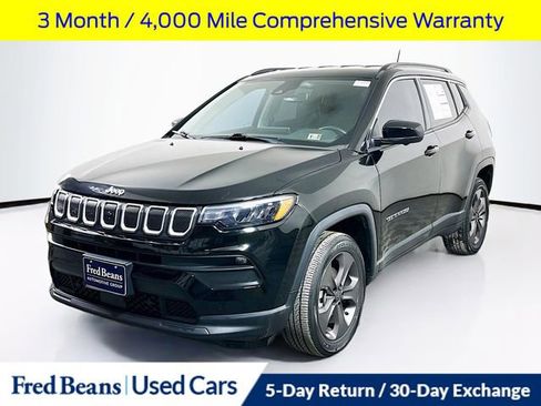Used 2022 Jeep Compass Latitude image 4