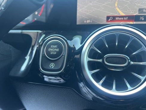 Used 2022 Mercedes-Benz GLA 250 4MATIC image 32