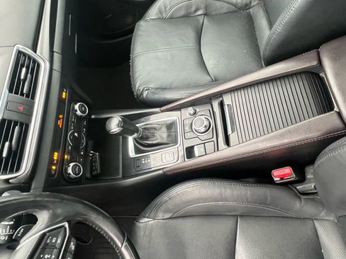 Used 2018 MAZDA MAZDA3 Grand Touring w/ Premium Equipment Package image 25