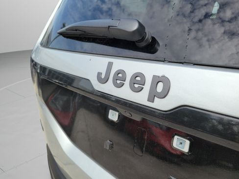 Certified 2026 Jeep Cherokee Laredo AWD/4WD image 31