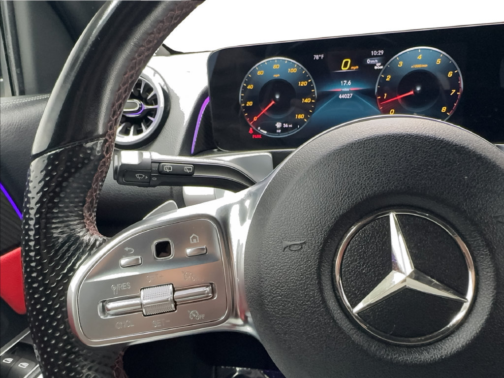 Used 2023 Mercedes-Benz GLB 250 4MATIC image 46