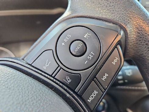 Used 2021 Toyota RAV4 XLE image 28