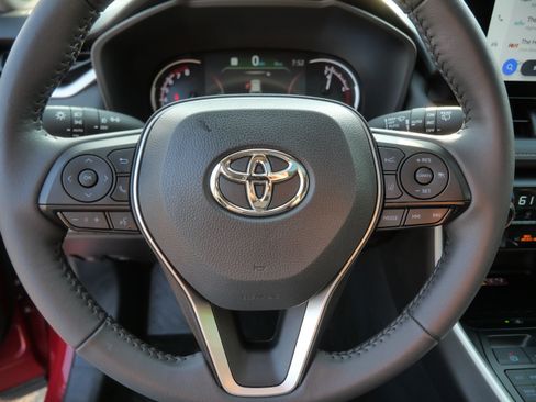 Certified 2025 Toyota RAV4 XLE Premium AWD/4WD image 26