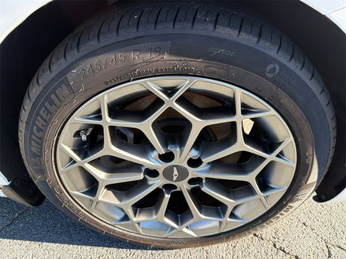 Used 2024 Genesis G80 2.5T w/ Advanced Package image 12