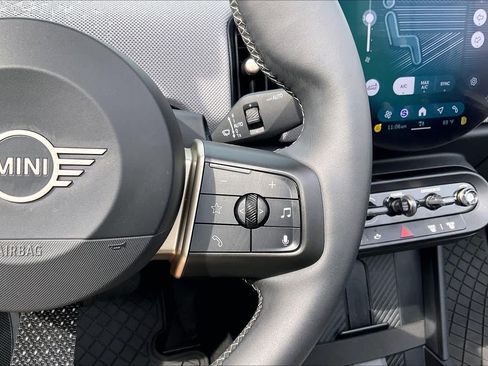 Used 2025 MINI Cooper S FWD image 24