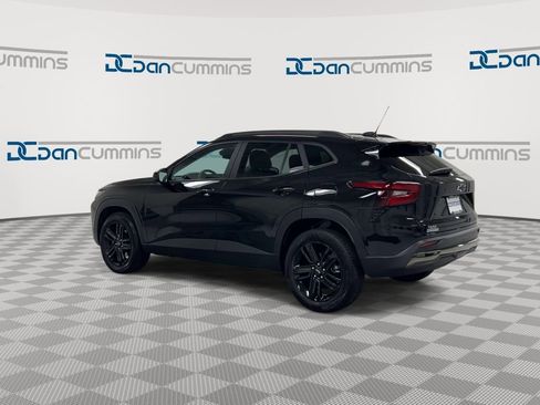 Used 2024 Chevrolet Trax ACTIV w/ Driver Confidence Package FWD image 6