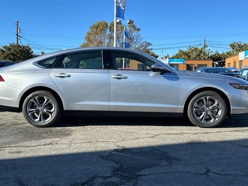 New 2025 Honda Accord EX-L image 3