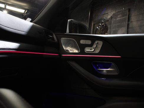 Used 2023 Mercedes-Benz GLS 450 4MATIC image 83