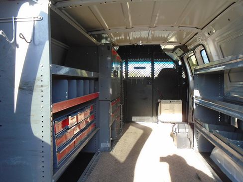 Used 2013 Ford E-350 and Econoline 350 XL w/ PWR Windows & Locks Group image 17