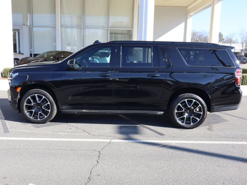 Certified 2024 Chevrolet Suburban RST w/ Luxury Package image 7