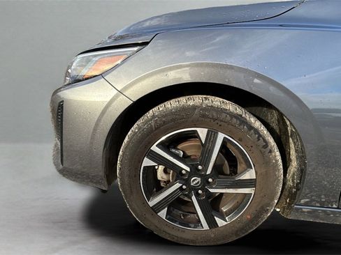 Used 2024 Nissan Sentra SV image 9