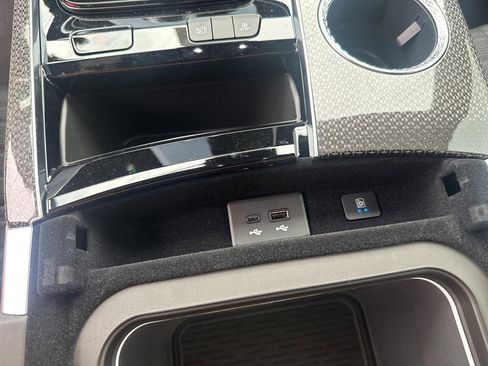 Used 2025 Cadillac Escalade ESV V w/ LPO, ONYX Package image 30