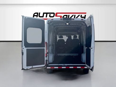 Used 2024 RAM ProMaster 2500 w/ Convenience Group FWD image 22