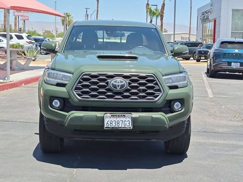 Used 2021 Toyota Tacoma TRD Sport w/ Technology Package RWD image 7