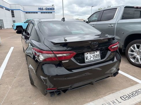 Used 2022 Toyota Camry XSE image 13