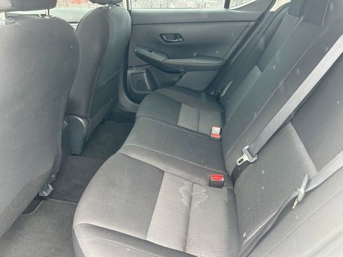 Used 2025 Nissan Sentra SV FWD image 14