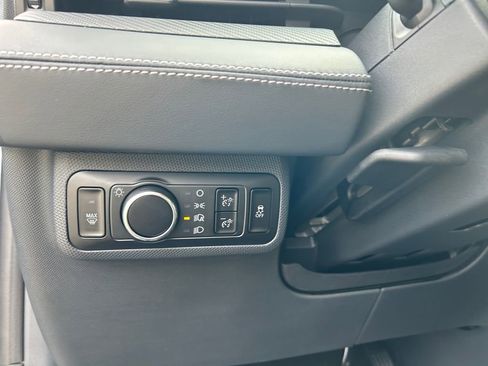 Used 2025 Ford Mustang Mach-E Select RWD image 22