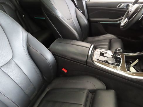 Used 2021 BMW X5 sDrive40i w/ Convenience Package image 29