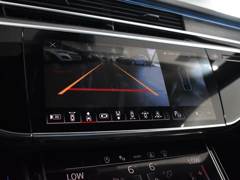New 2025 Audi A8 L 3.0T image 18