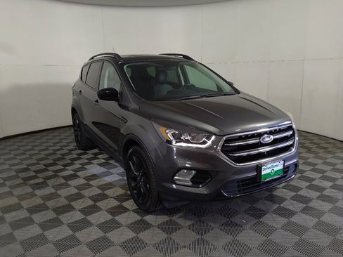Used 2017 Ford Escape SE w/ Equipment Group 201A AWD/4WD image 14