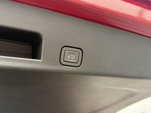 New 2026 Chevrolet Traverse LT w/ Driver Confidence Package image 11