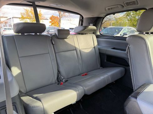 Used 2017 Toyota Sequoia Platinum image 20