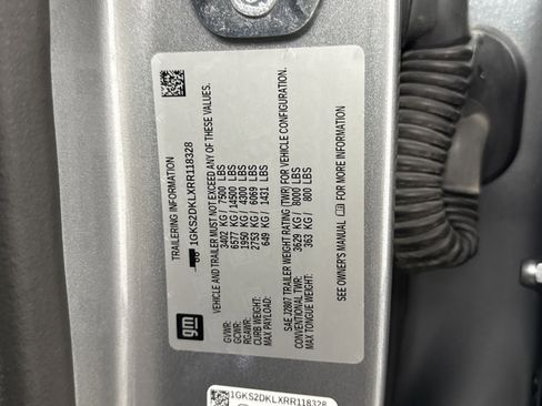 Used 2024 GMC Yukon Denali w/ Advanced Technology Package image 30