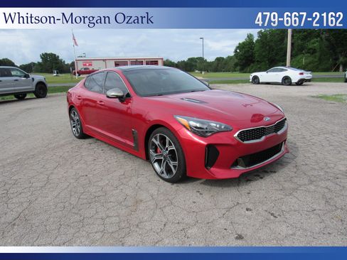 Used 2018 Kia Stinger GT1 RWD image 19