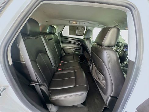 Used 2013 Cadillac SRX FWD image 24