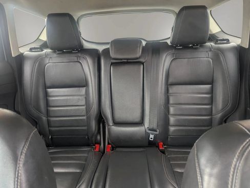Used 2018 Ford Escape Titanium w/ Ford Safe & Smart Package AWD/4WD image 19