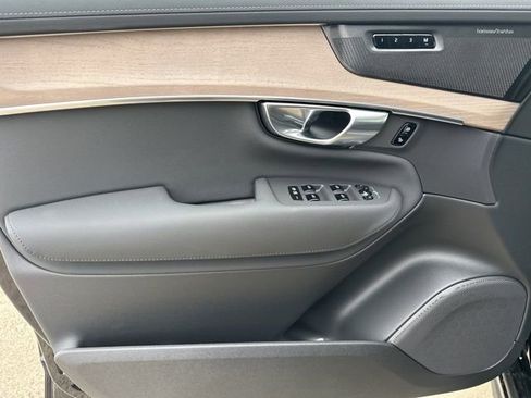 New 2026 Volvo XC90 B6 Plus w/ Protection Package Premier image 12