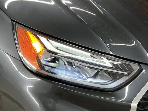 Used 2023 Audi Q5 2.0T Premium w/ Convenience Package image 30