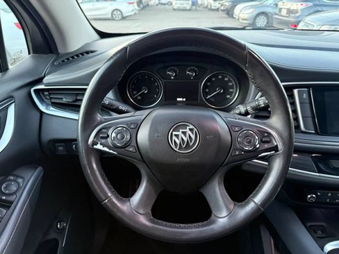 Used 2019 Buick Enclave Essence w/ LPO, Cargo Package FWD image 17