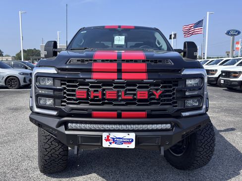 New 2026 Ford F250 Lariat w/ Black Appearance Package AWD/4WD image 9