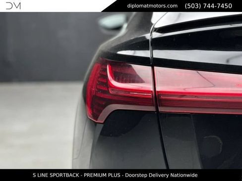 Used 2023 Audi e-tron Premium Plus AWD/4WD image 15