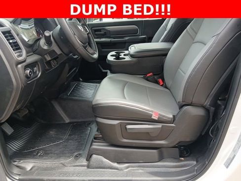 New 2025 RAM 4500 Tradesman AWD/4WD image 34