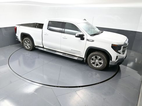 Used 2022 GMC Sierra 1500 SLE image 17