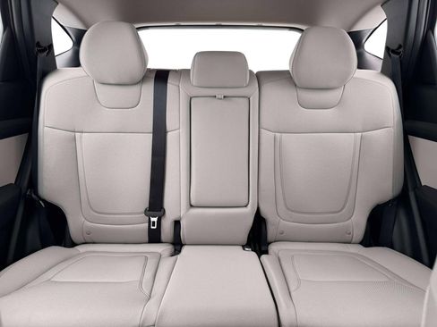 New 2026 Hyundai Tucson SE image 16