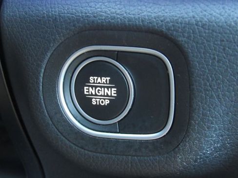 Used 2024 Mercedes-Benz GLE 450e 4MATIC image 45