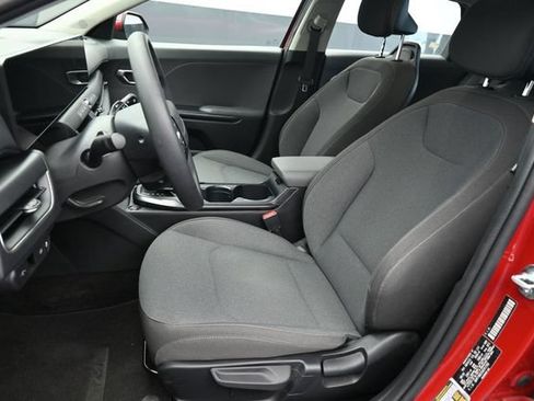 Used 2025 Kia K4 FWD image 22