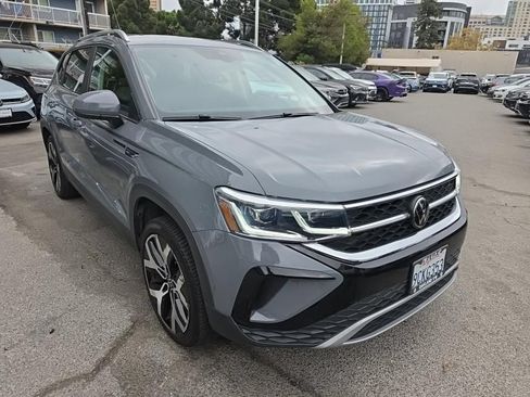 Used 2022 Volkswagen Taos SEL AWD/4WD image 3