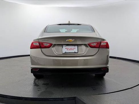 Used 2025 Chevrolet Malibu LT FWD image 7